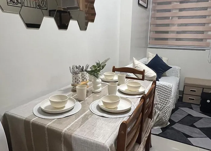 Casa Valencia - Charm Residences * Manila